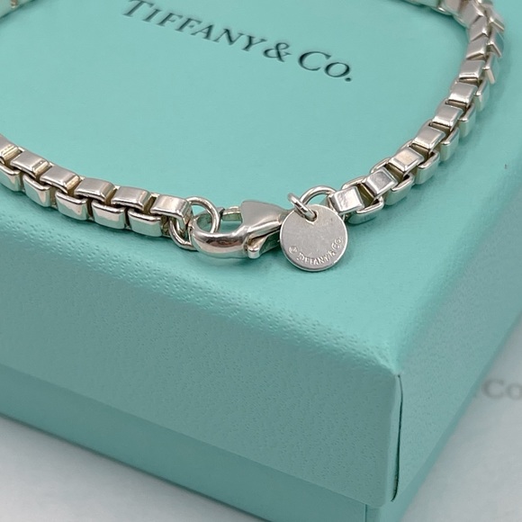 Tiffany & Co. Venetian Link Bracelet Interlocking 925 Sterling Silver W/ Pouch - Picture 7 of 11